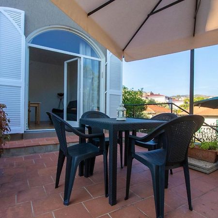 Luminoso Appartamento Con Ampia Terrazza San Bartolomeo Al Mare Exterior foto